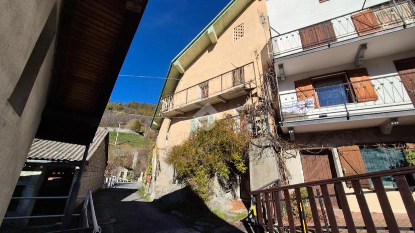 Rustico in Frazione Chez-Norat, Allein — foto 3 di 5