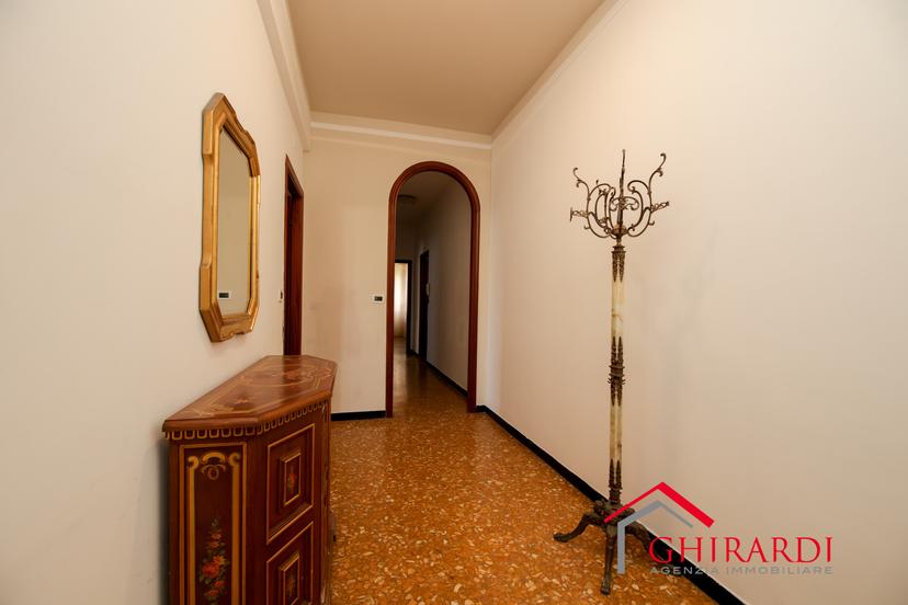 Appartamento in Via Borzoli 10, Genova