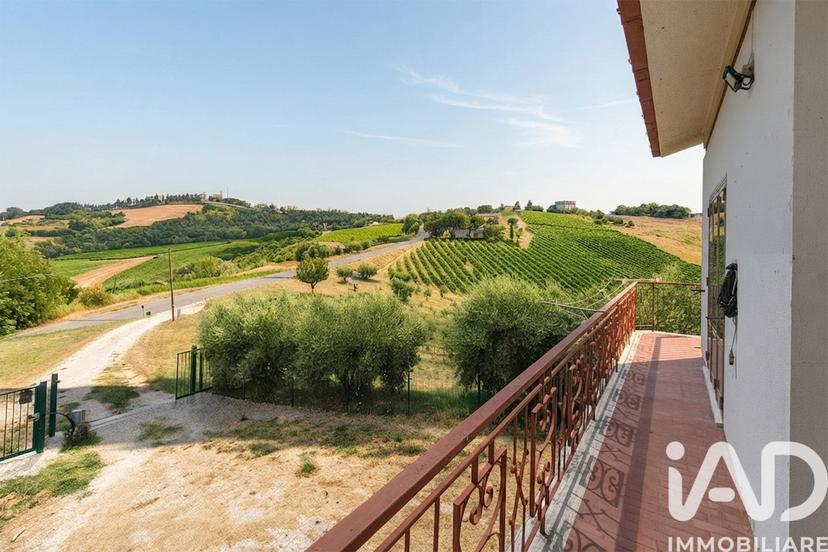 Villa in C.da Bucchiano 40, Monte Rinaldo — foto 3 di 5