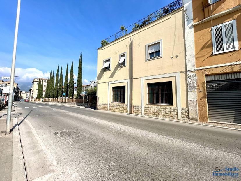 Casa indipendente in Nino Bixio 13, Fondi — foto 2 di 5