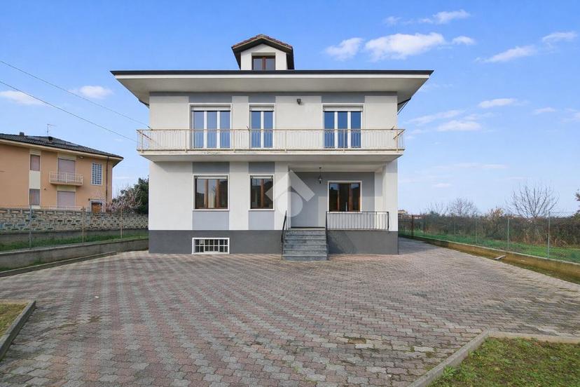 Villa in Via S. Grato 12, Alice Castello — foto 2 di 5