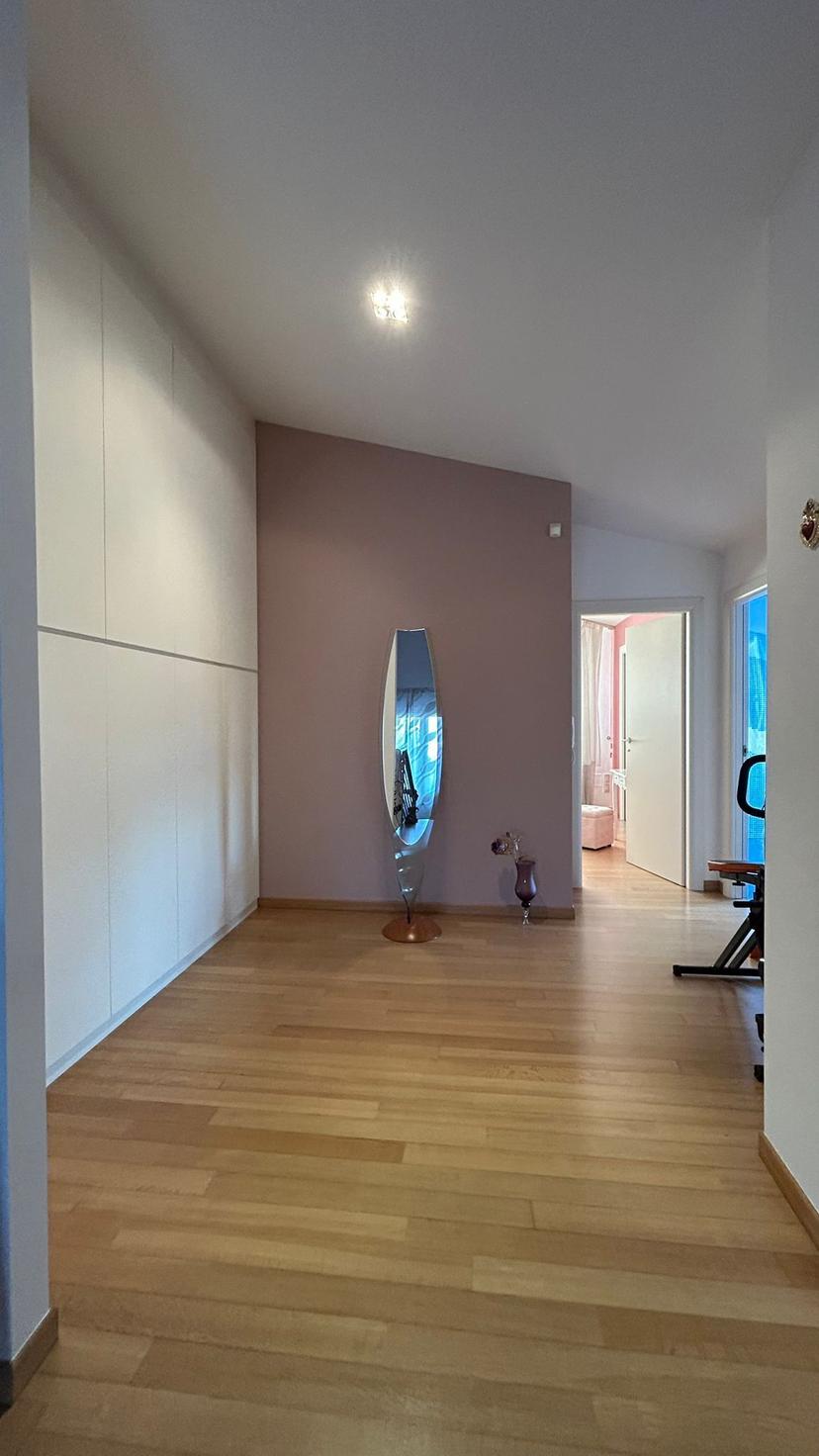 Villa a schiera in Via Belvedere, Città Sant'Angelo — foto 2 di 5