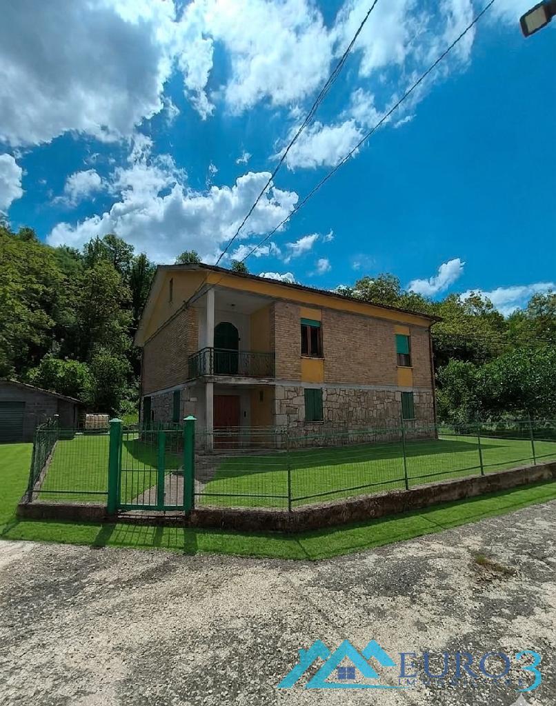 Villa a schiera in Frazione Illice, Comunanza — foto 5 di 5