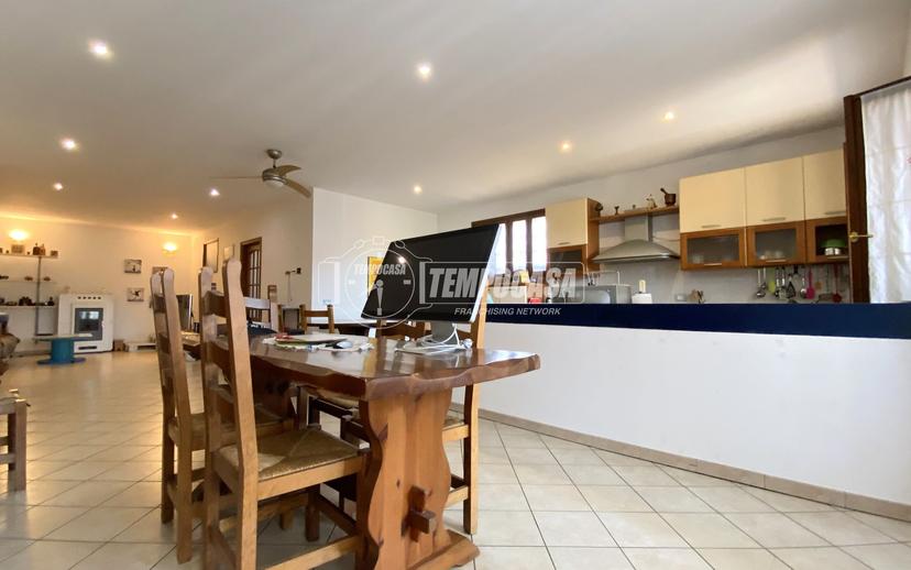 Casa indipendente in Via San Michele, Vigliano Biellese — foto 3 di 5