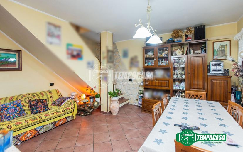 Casa indipendente in Via Don Minzoni 77, Bellinzago Novarese — foto 3 di 5