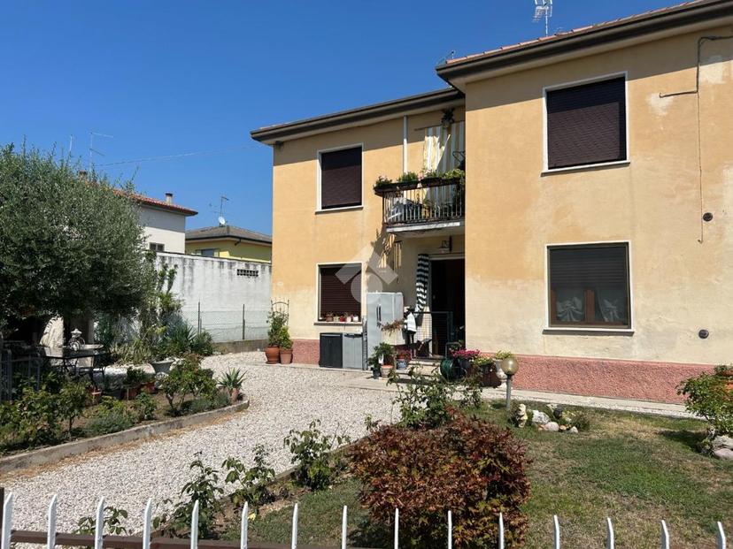 Villa in Via Dolci 11, Peschiera del Garda — foto 4 di 5
