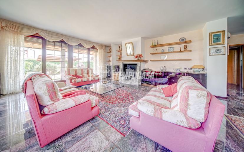 Villa in Via Vittorio Veneto, Varallo Pombia — foto 3 di 5