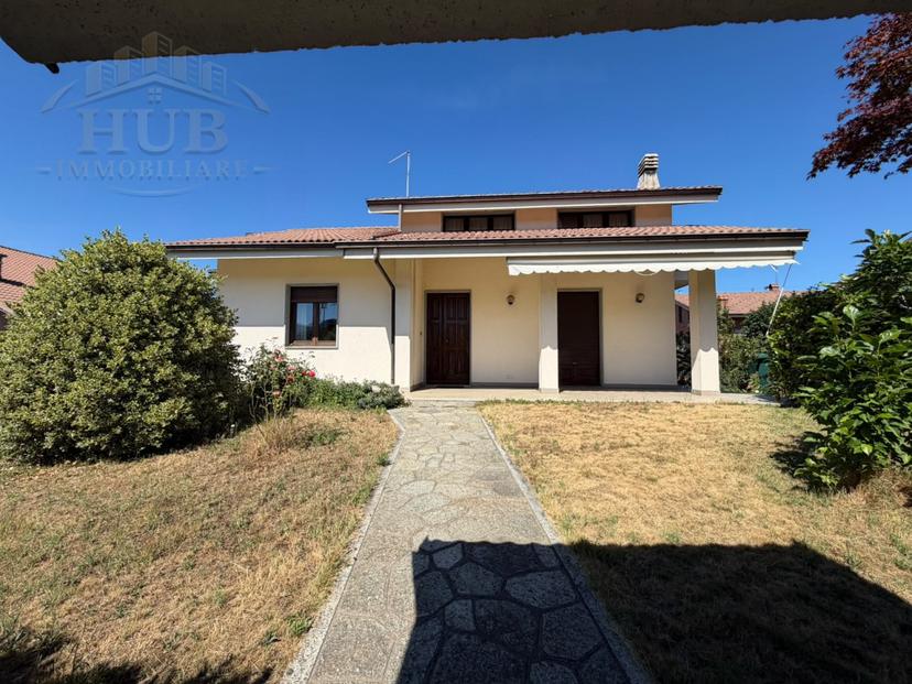 Villa in Via  Bisalta, Bernezzo — foto 2 di 5