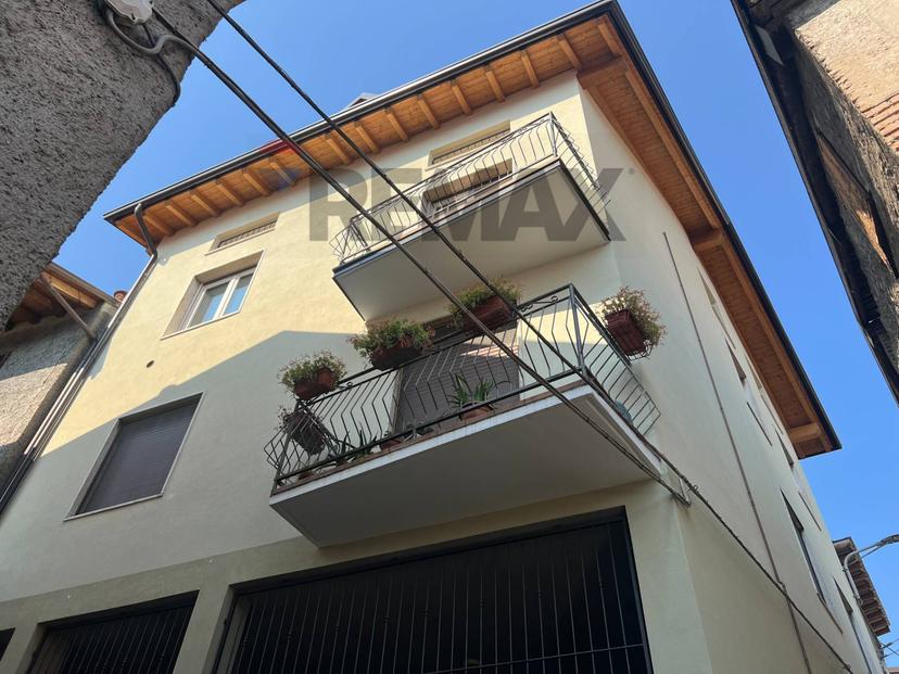 Quadrilocale in Via Chiesa 3, Costa Volpino — foto 2 di 5