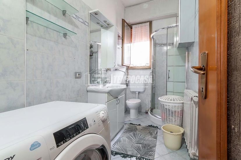 Trilocale in Via Giuseppe Garibaldi 3, Gorla Maggiore — foto 5 di 5