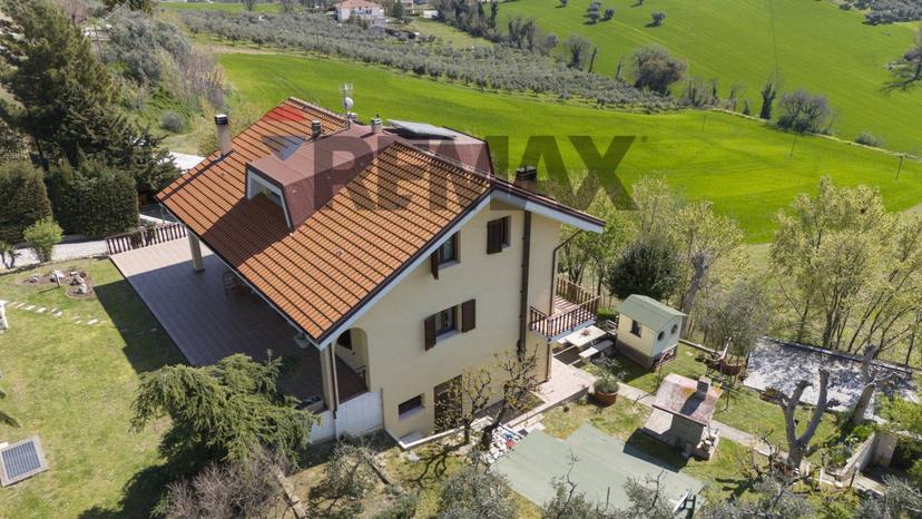 Casa indipendente in Via San Moro 7, Trecastelli — foto 3 di 5
