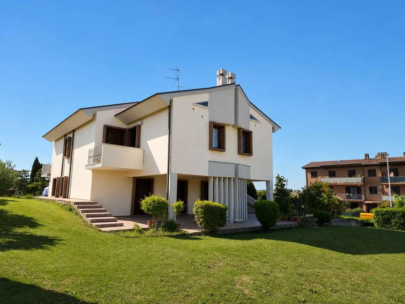 Villa unifamiliare in Via Collodi, Camerata Picena — foto 4 di 5