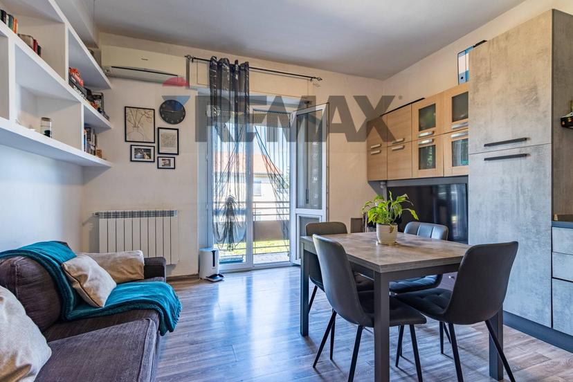 Trilocale in Via Cesare Battisti 70, Locate Varesino — foto 2 di 5