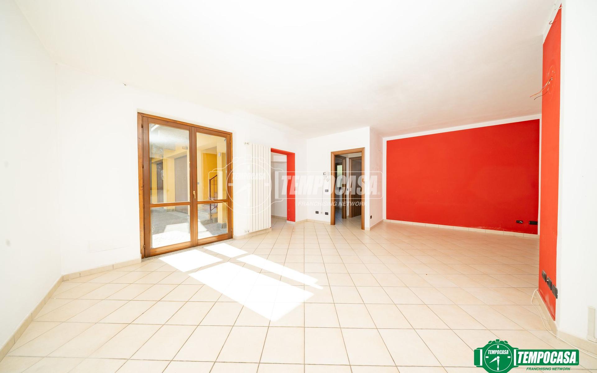 Bilocale in Via Zonca 3, Paruzzaro