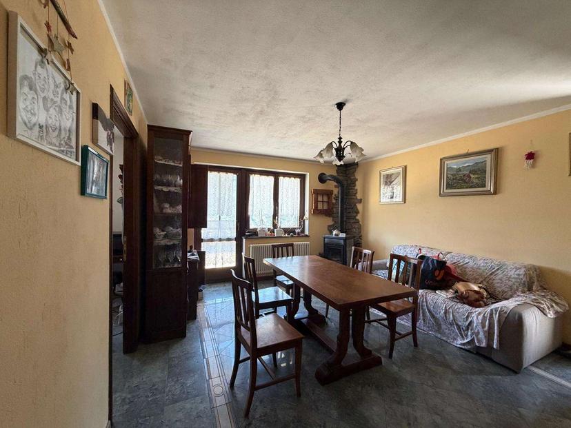 Villa bifamiliare in Frazione Merlin, Châtillon — foto 5 di 5