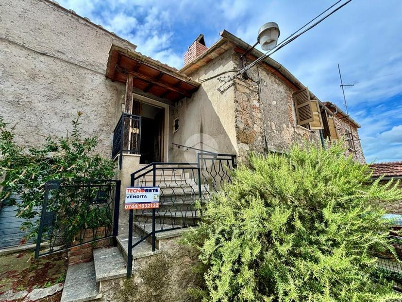 Casa indipendente in Vocabolo Colle Tarocco 73, Calvi dell'Umbria