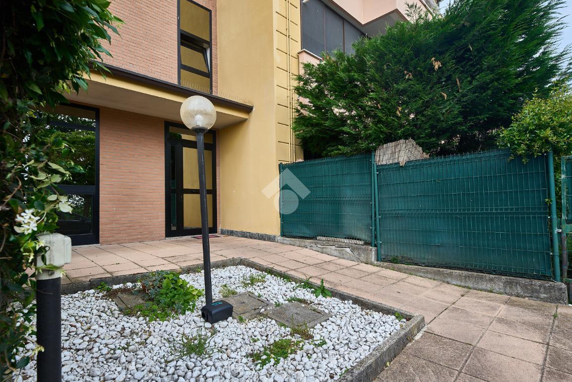 Quadrilocale in Via E. Castellotti 3, Sordio