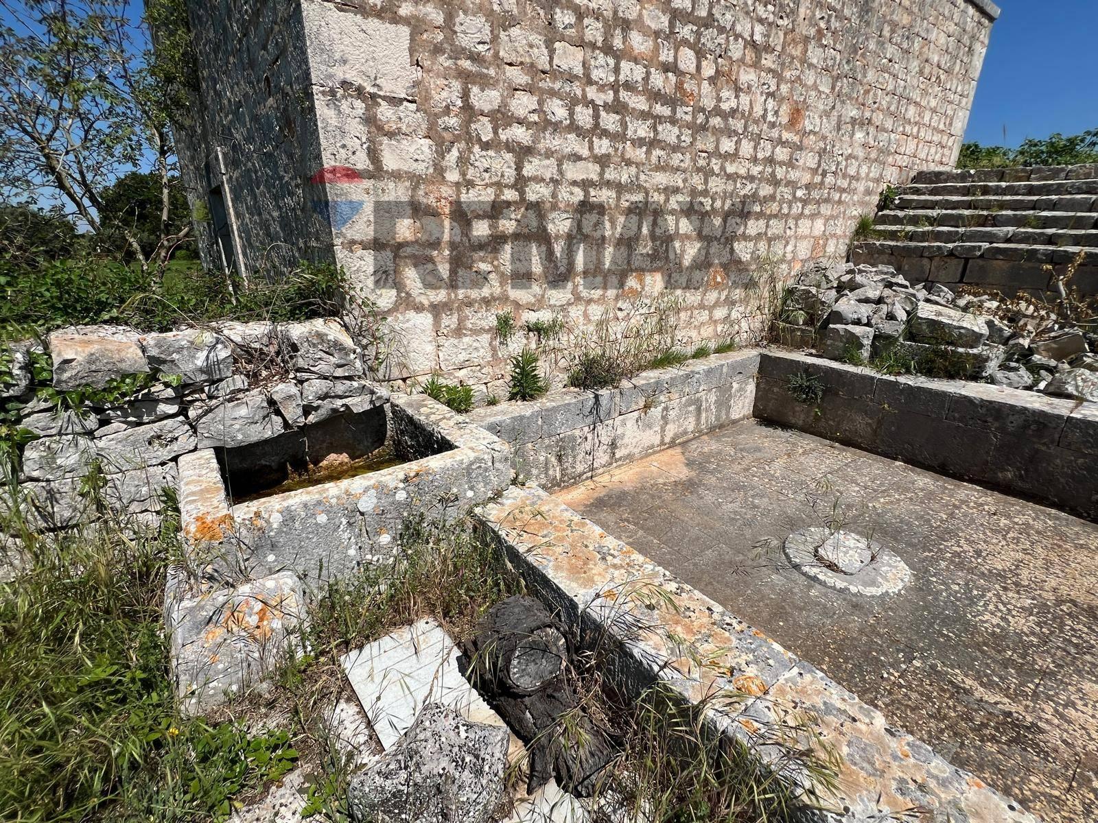 Casa indipendente, Castellana Grotte