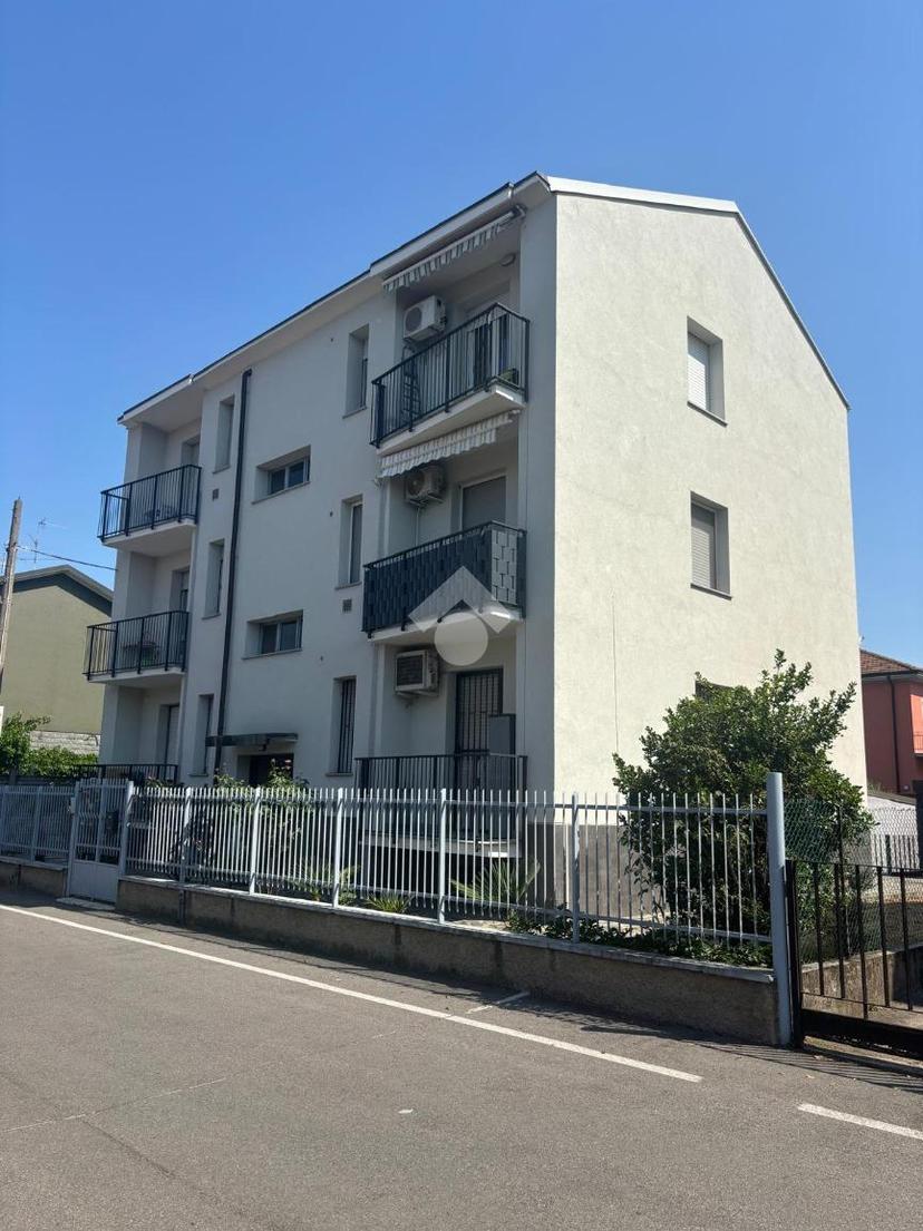 Bilocale in Via Silvio Pellico 27, Vanzago — foto 4 di 5
