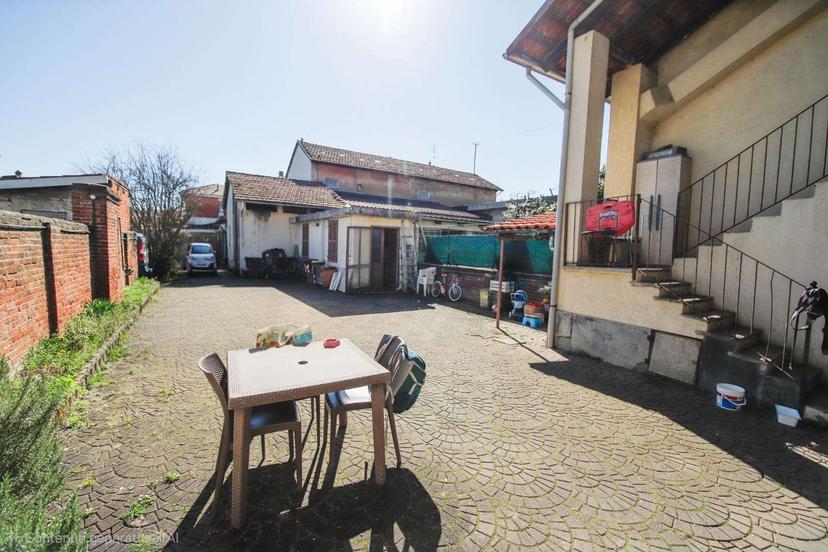 Porzione di casa, Montanaro — foto 2 di 5