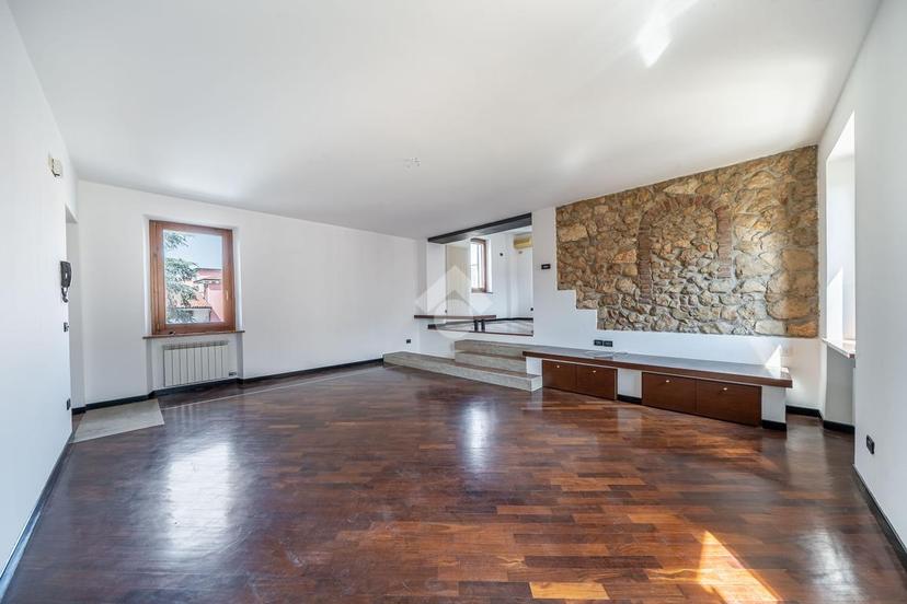 Quadrilocale in Via S. Matteo 44, Soave — foto 3 di 5