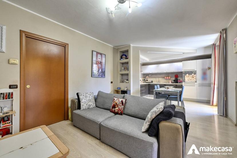 Trilocale in Via Alcide De Gasperi 3, Sordio — foto 2 di 5