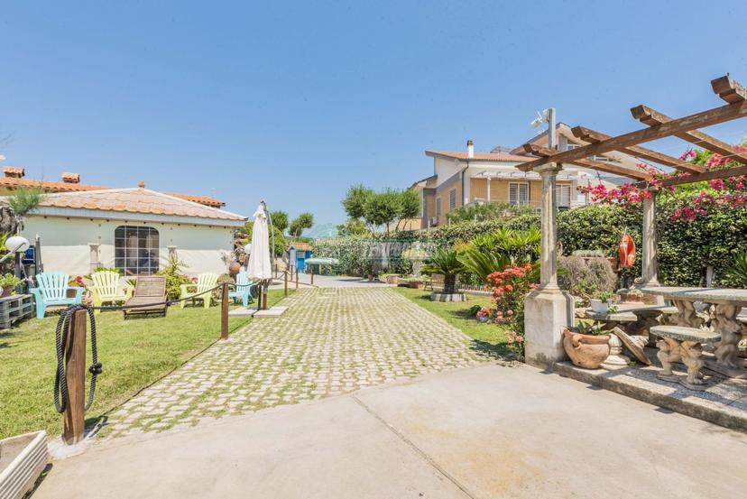 Villa a schiera in Via Flavio Gioia, Santa Marinella — foto 3 di 5