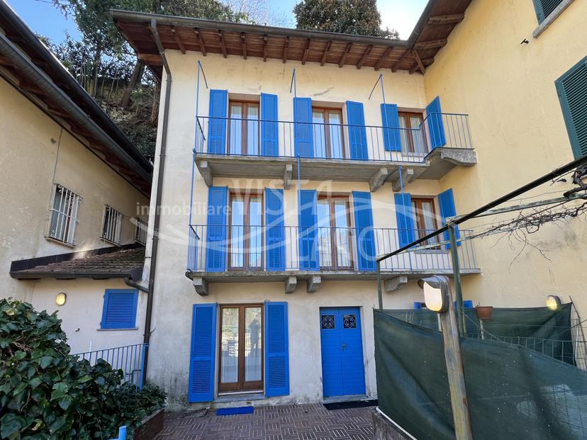 Casa indipendente in Via alle Rive, 38, Faggeto Lario — foto 2 di 5
