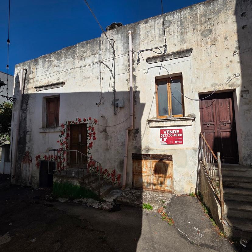 Casa indipendente in Via Montecristo 2, Melissano