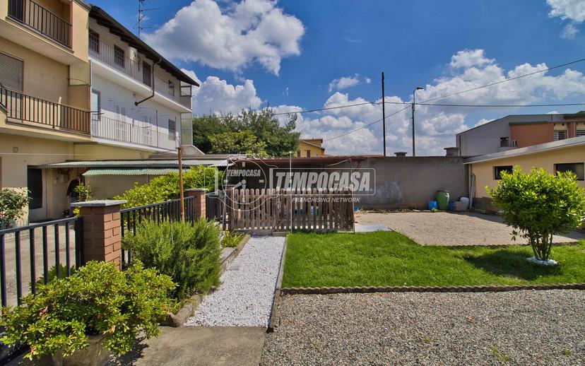 Villa a schiera, Galliate — foto 4 di 5