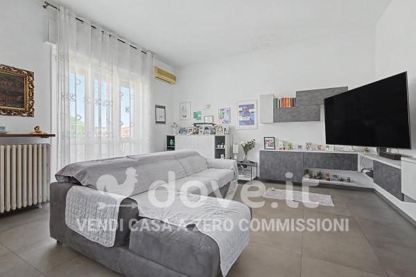 Villa in Via Dino Garavaglia 8, Legnano — foto 5 di 5