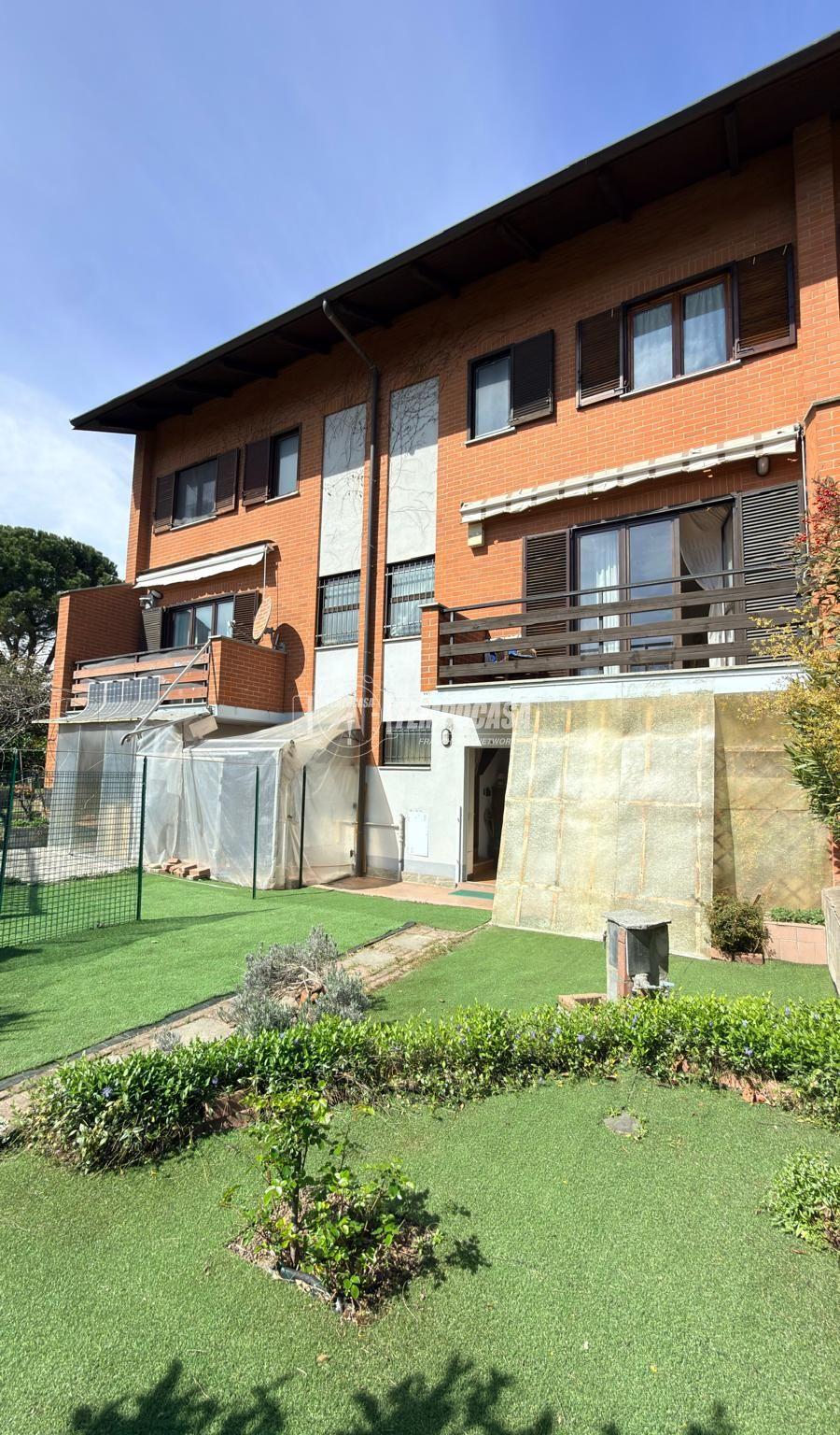 Villa a schiera in Via Costa, Alpignano