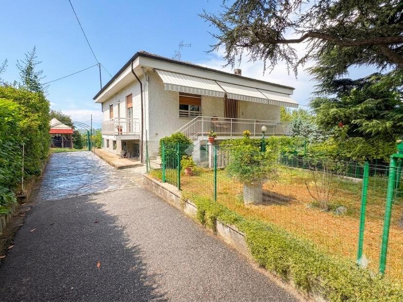Villa in Via Circonvallazione 19, Gassino Torinese — foto 3 di 5
