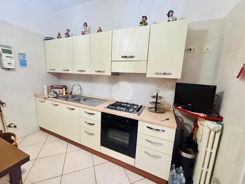 Trilocale in Via l. Zuccoli 8, Monza — foto 3 di 5