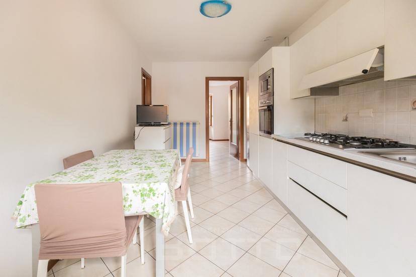 Trilocale in Via Edmondo De Amicis 57, Omegna — foto 3 di 5