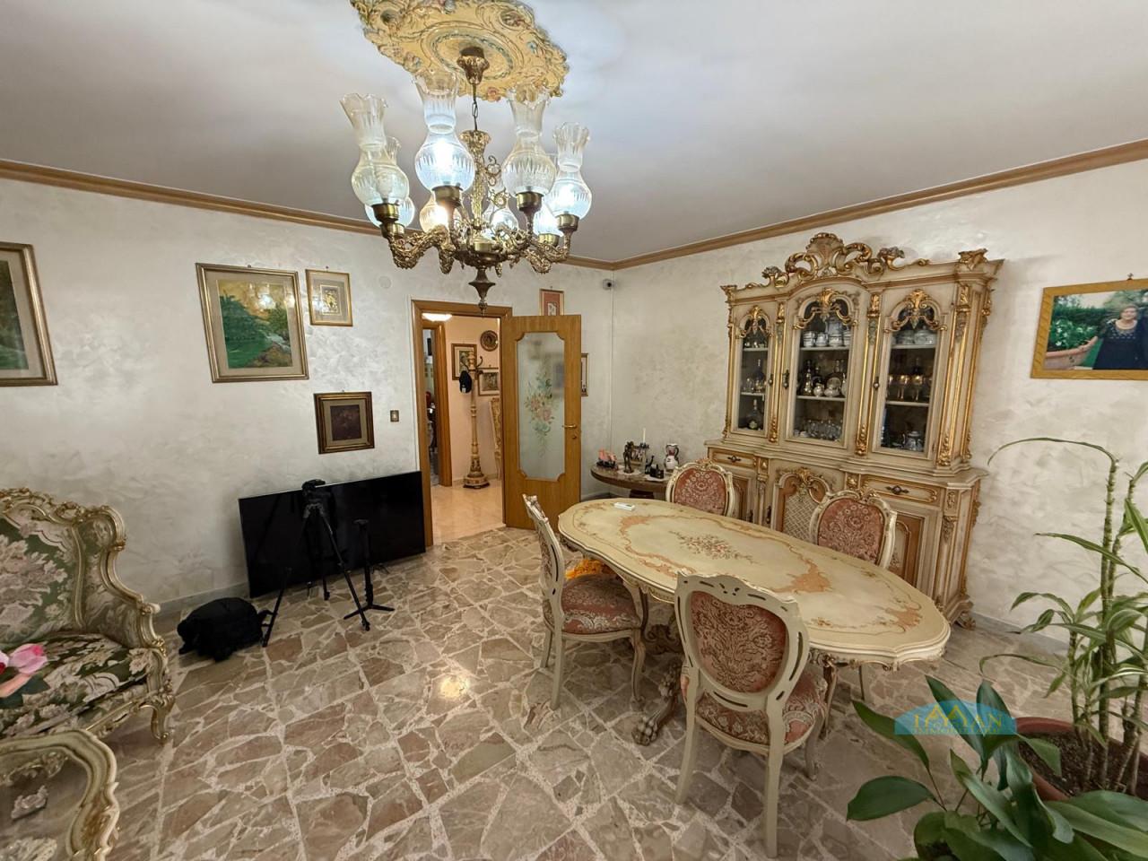 Trilocale in Via Bologna, Ceglie Messapica