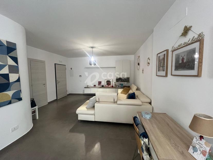 Trilocale in Viale del Pero 29, Rutigliano — foto 2 di 5