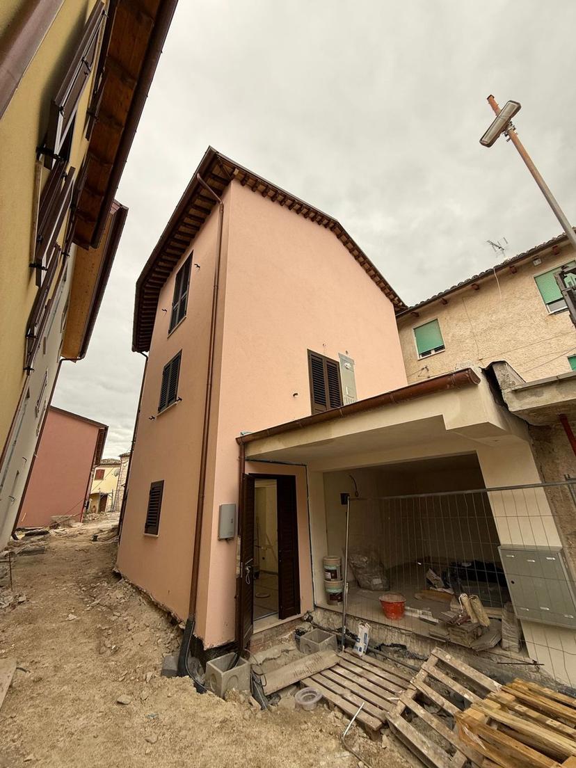 Casa indipendente in Castello di Borgiano, Serrapetrona — foto 5 di 5