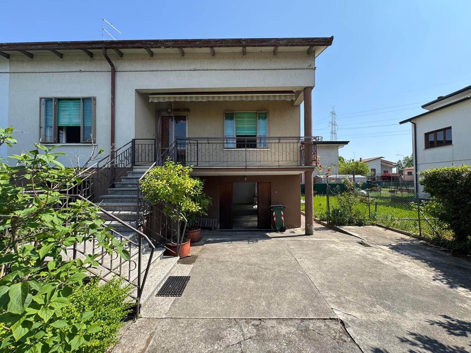 Casa indipendente in Via Matteotti, Sovizzo