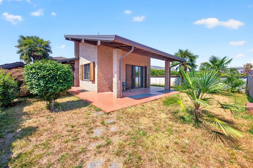 Villa in Via San Cecilia, 4, Cerro Maggiore — foto 4 di 5