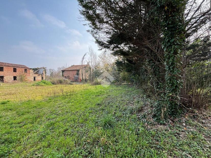Rustico in Str. Madonnina, Mantova — foto 2 di 5