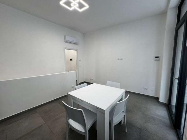 Trilocale in Via Pier Dionigi Pinelli 34, Torino