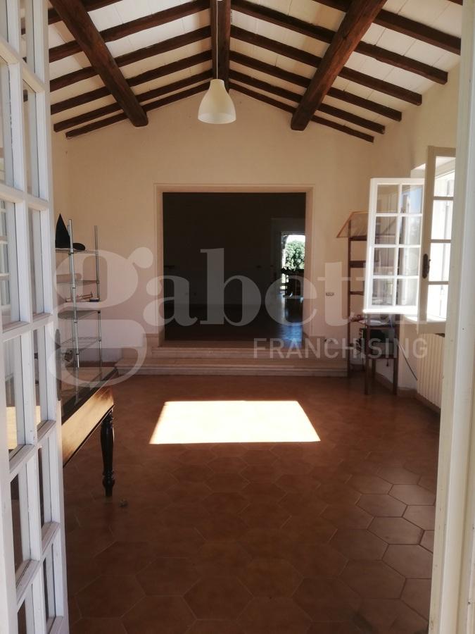 Villa in Strada Vicinale Corteccoli  Snc, Gallese — foto 2 di 5