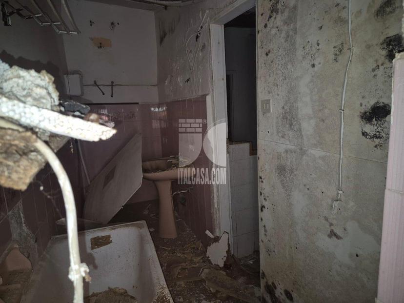 Casa indipendente in Via Cavour, Crotone — foto 4 di 5