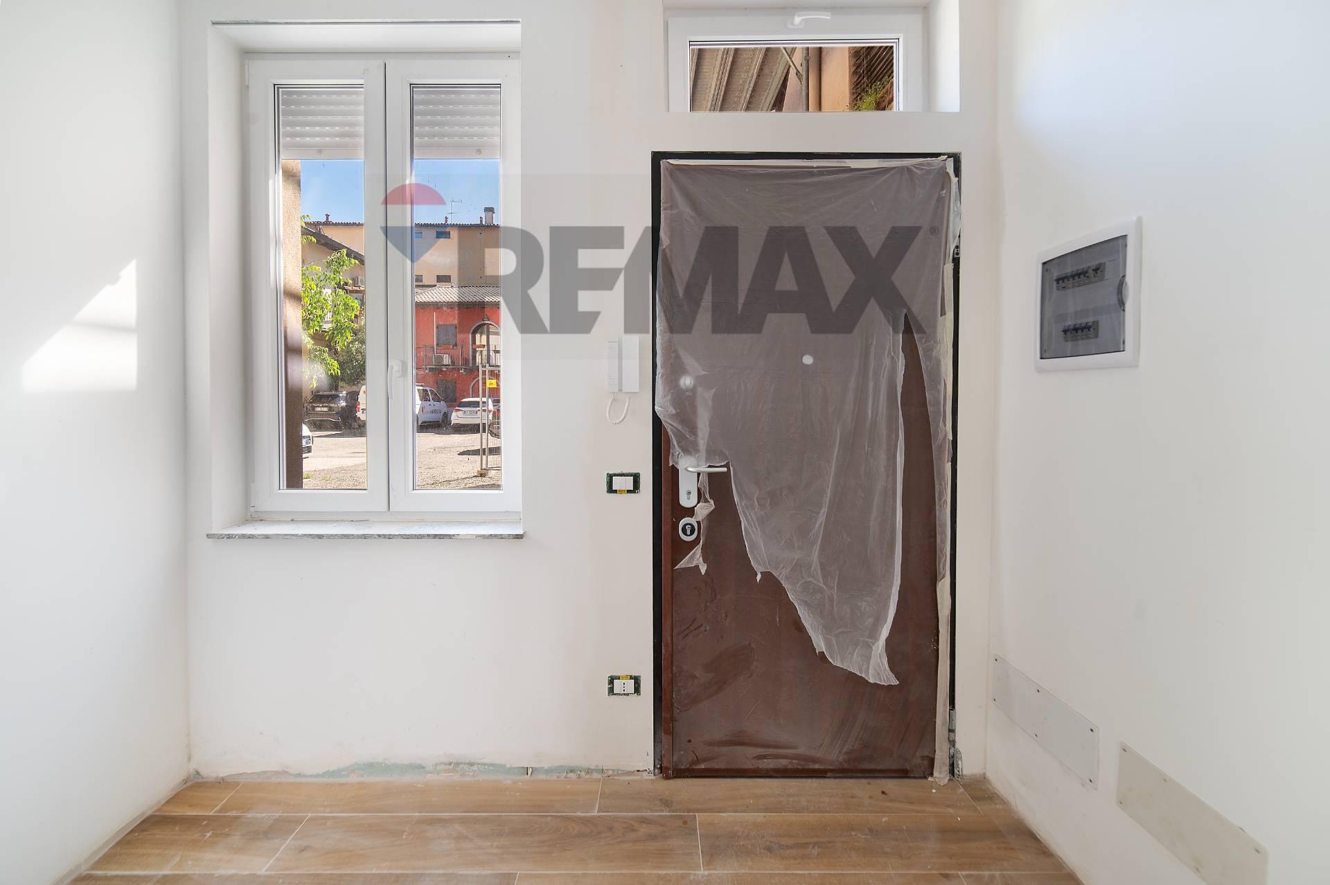 Trilocale in Via Matteotti 71, Desio