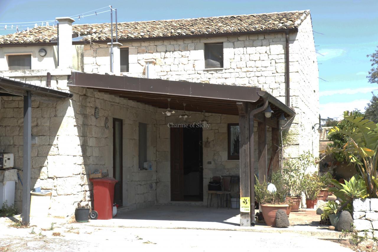 Cascina in del Tellesimo, Ragusa