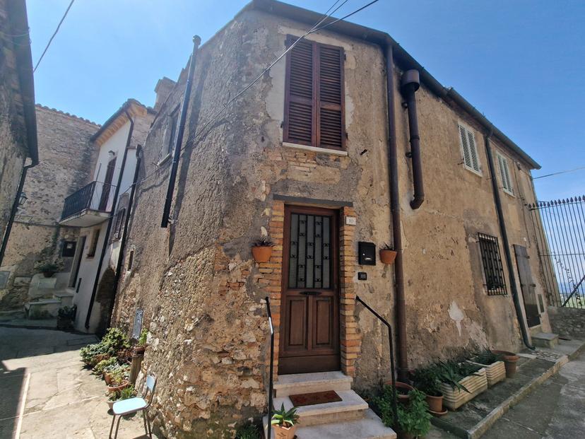Porzione di casa in Vicolo dell'Aquila 10, Lugnano in Teverina — foto 4 di 5