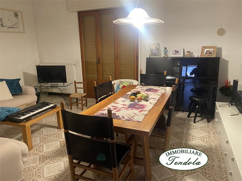 Casa indipendente, Luni — foto 2 di 5