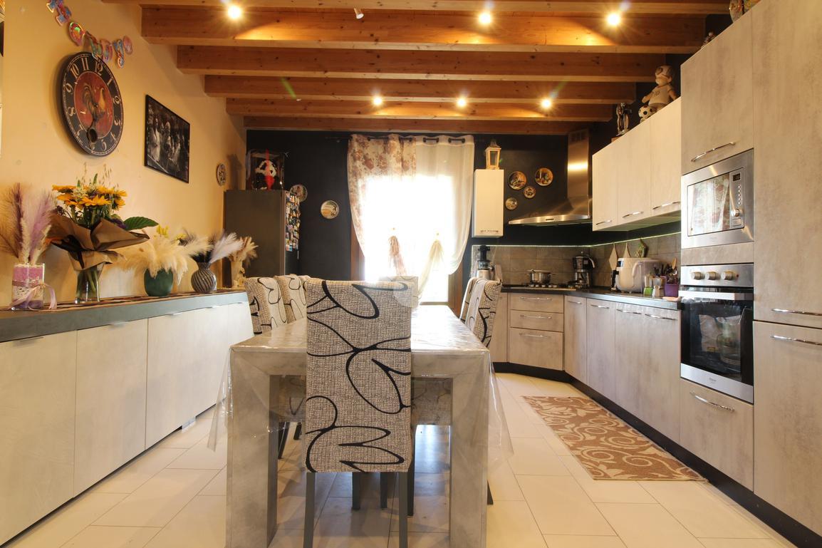 Casa indipendente in Via Valle Aulo Gellio 38, Vicenza