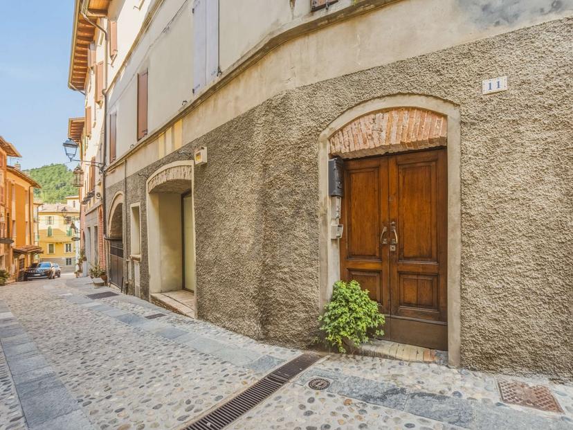 Bilocale in Via Vittorio Veneto  11, Castelnovo ne' Monti — foto 4 di 5